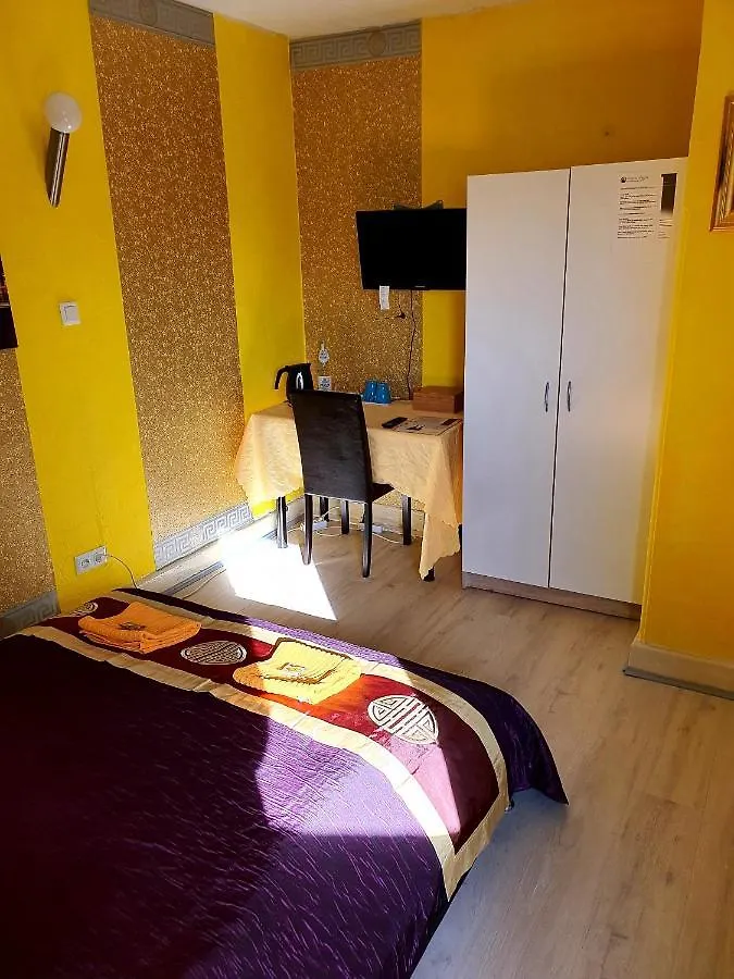 Bed & Breakfast StayInKöln